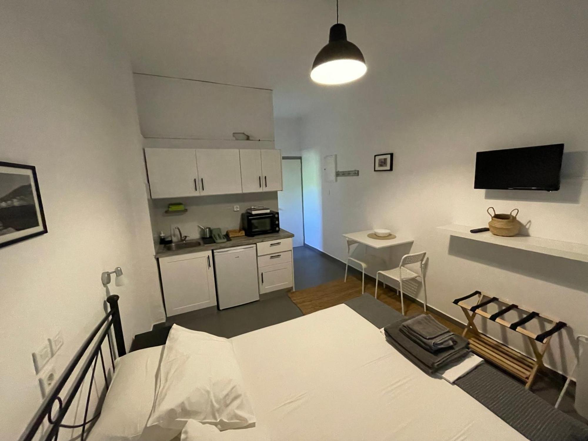 Spanos Studios - Panteli Eksteriør bilde